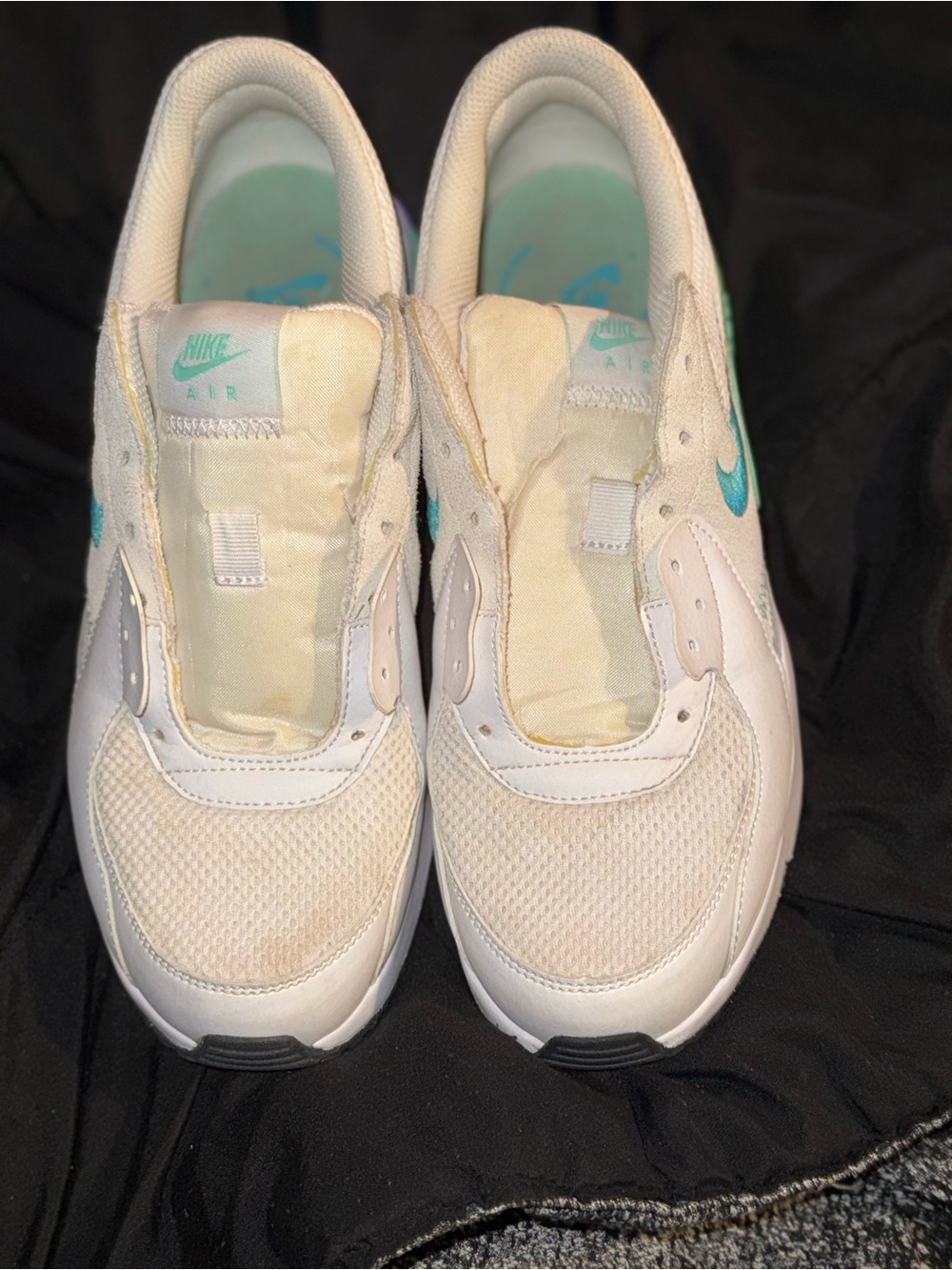Nike Cream Sneakers with Teal Accents